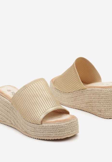 Złote Klapki Ozdobione Plecionką na Platformie i Koturnie Froolia