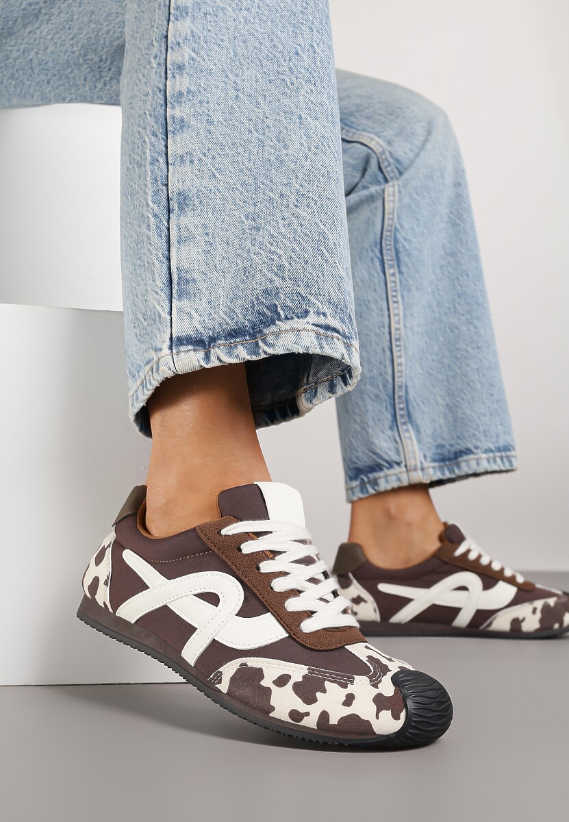 Brązowo-Białe Sneakersy z Geometrycznym Wzorem Arnenta