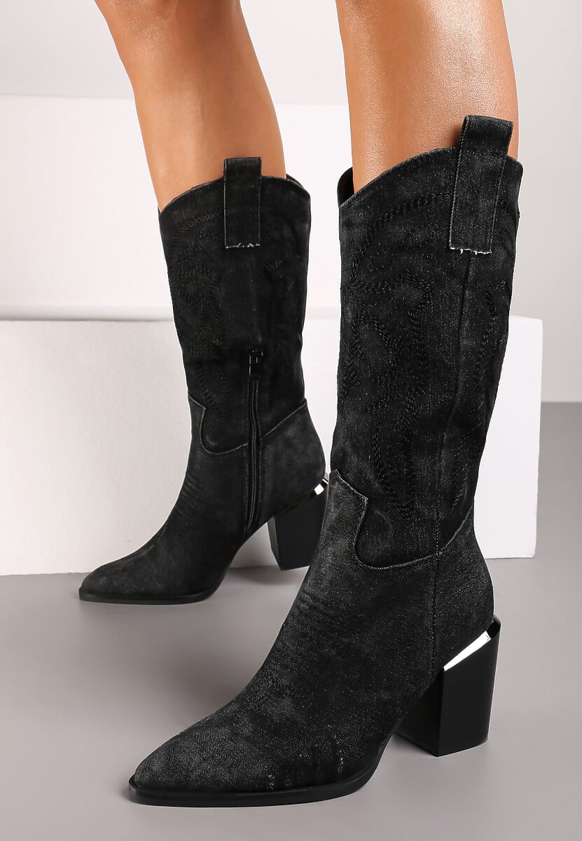 Czarne Botki na Słupku w Stylu Kowbojek Ozdobione Haftem Laorina