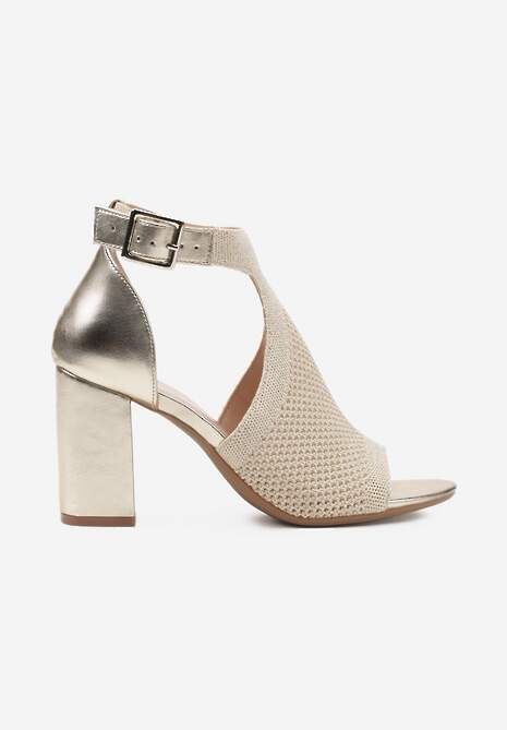 Złote Ażurowe Sandały na Słupkowym Obcasie z Paskiem ze Sprzączką Worritia