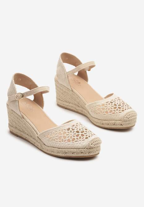 Beżowe Sandały Typu Espadryle z Ażurową Cholewką i Plecionym Koturnem Nusithena