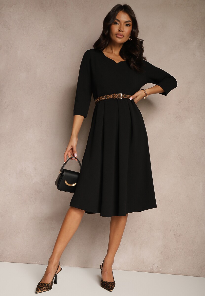 Czarna Sukienka o Rozkloszowanym Kroju z Rękawem Długości 3/4 Nomini