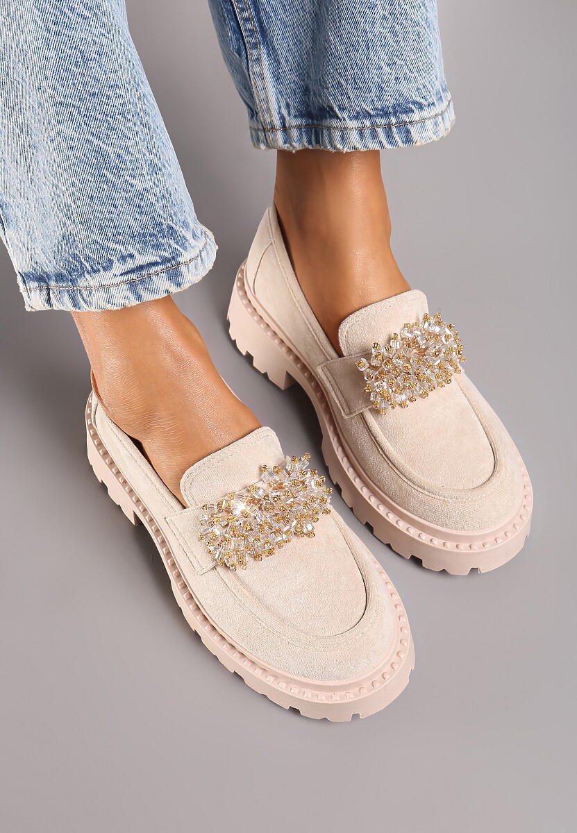 Beżowe Mokasyny z Aplikacją z Biżuteryjnych Koralików Viatalia