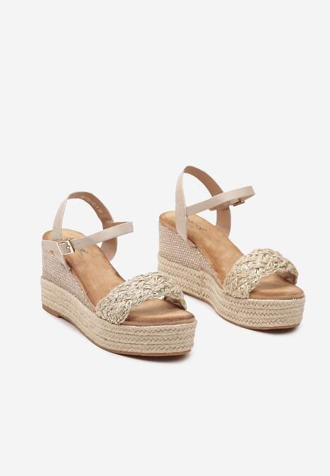 Złote Sandały na Koturnie z Plecionki Ozdobione Metaliczną Nicią Zapinane na Sprzączkę Julalia