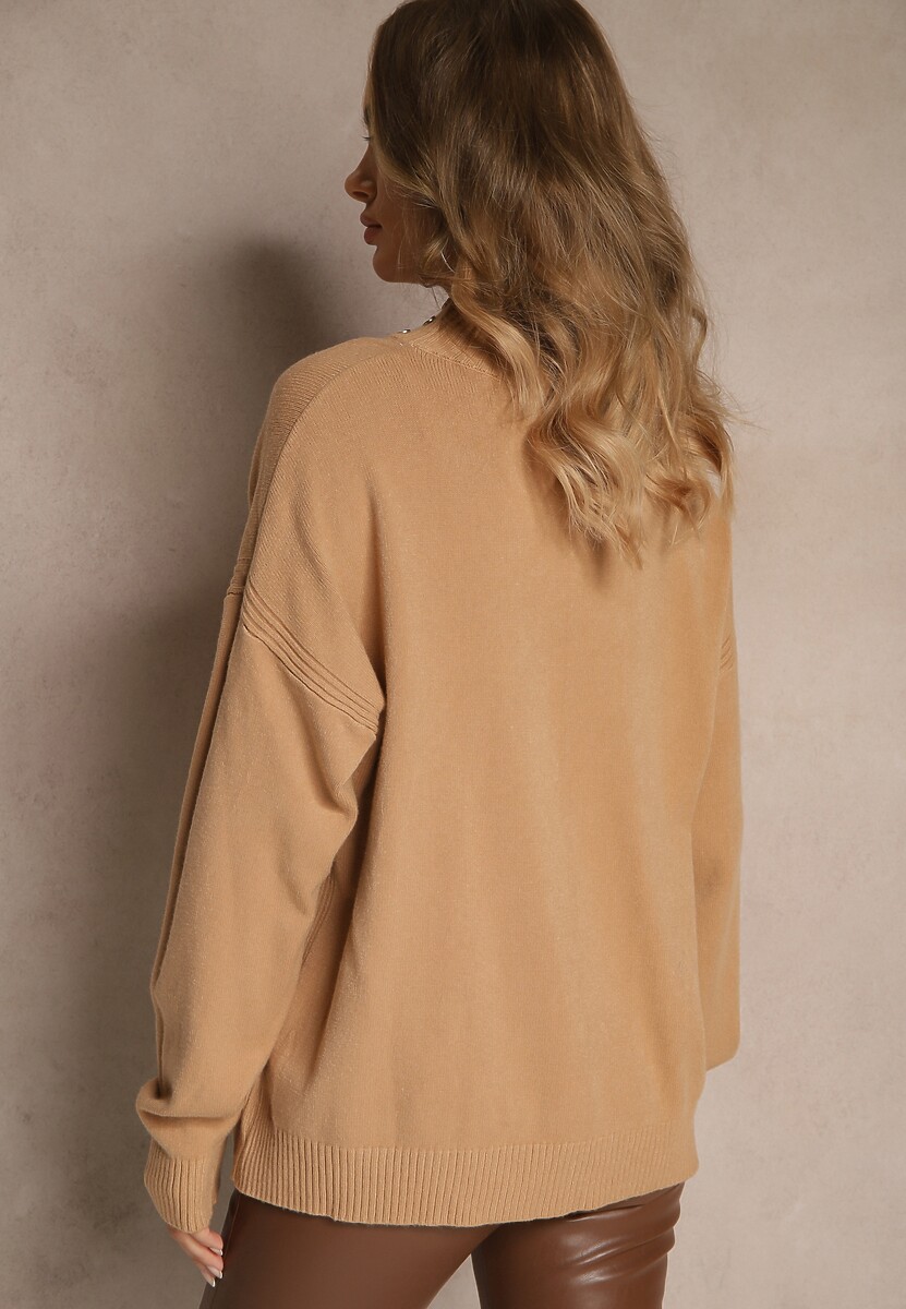 Ciemnobeżowy Gładki Golf Zdobiony Guzikami przy Dekolcie Rallessa