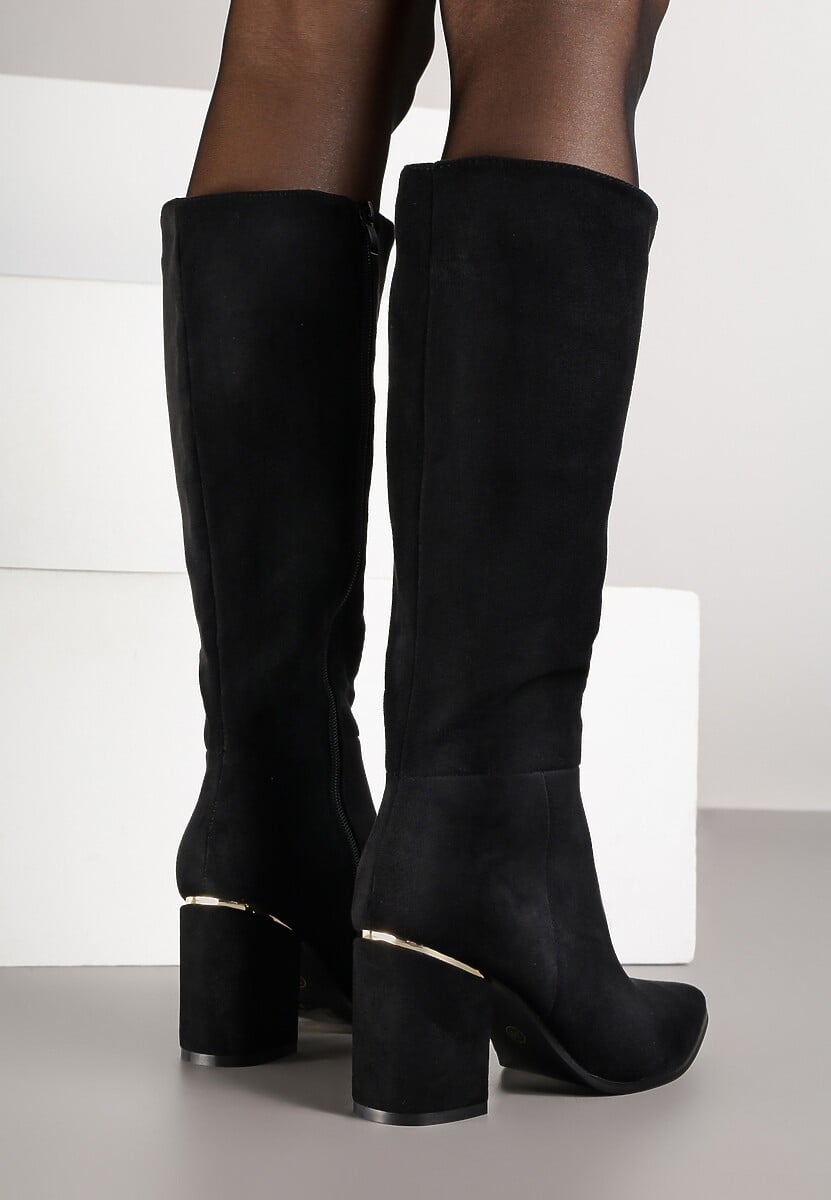 Czarne Kozaki przed Kolano na Słupku ze Szpiczastym Noskiem Karemara