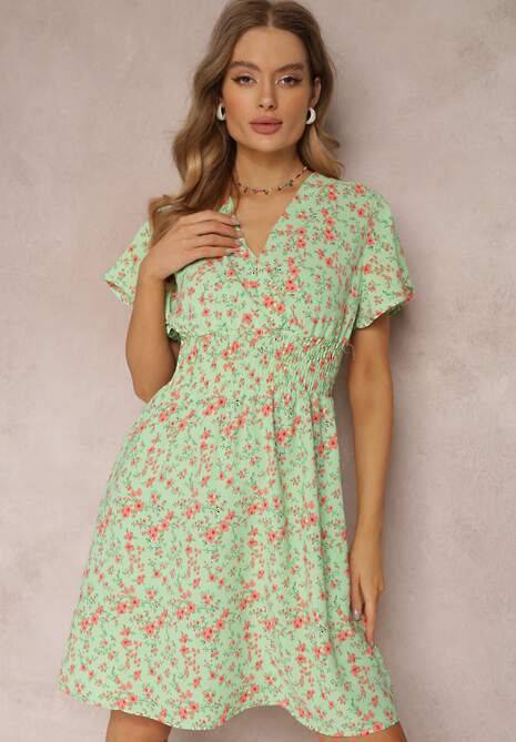 Jasnozielona Rozkloszowana Sukienka z Gumką w Pasie Heffah