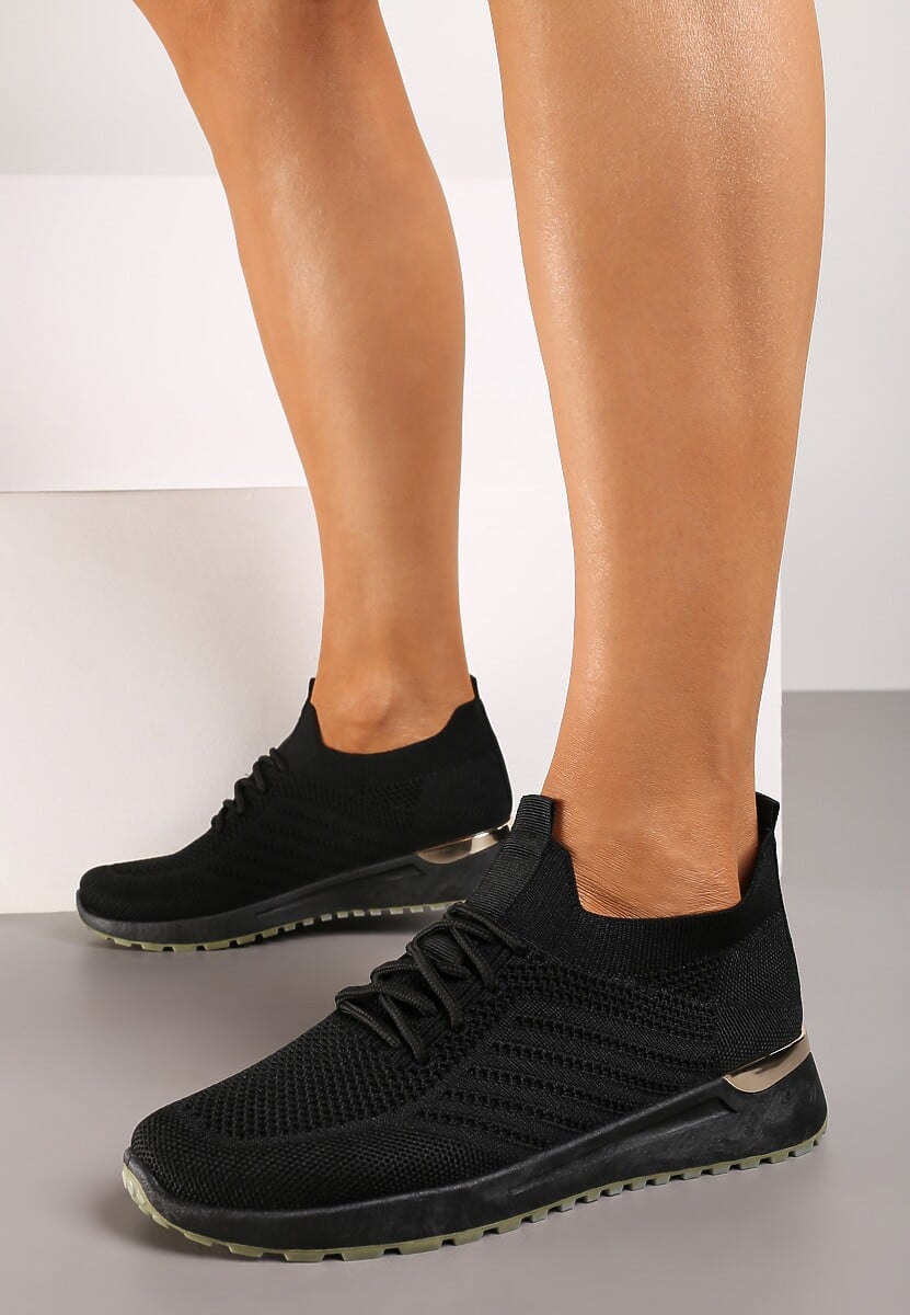 Czarne Buty Sportowe z Elastyczną Cholewką i Ozdobnym Wiązaniem Corrin