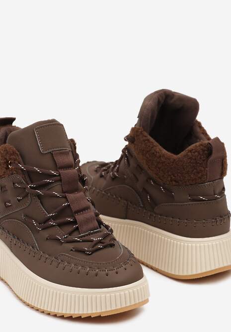 Brązowe Śniegowce Traperki Vices na Platformie z Tłoczeniem Ozdobione Przeszyciami Lerriva