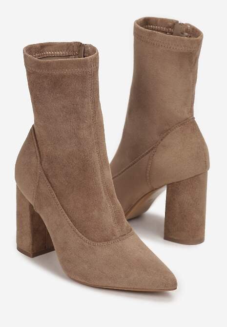 Ciemnobeżowe Botki na Słupku ze Szpiczastym Noskiem Ravia