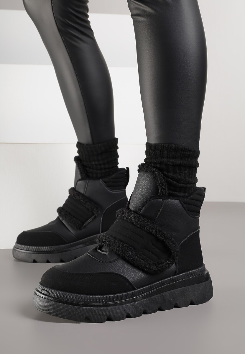 Czarne Śniegowce Ozdobione Futerkiem i Przeszyciami Newelara