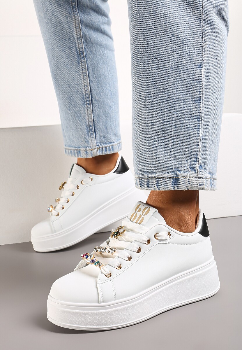 Biało-Czarne Sneakersy na Platformie Ozdobione Odpinanymi Aplikacjami z Cyrkonii Neishi