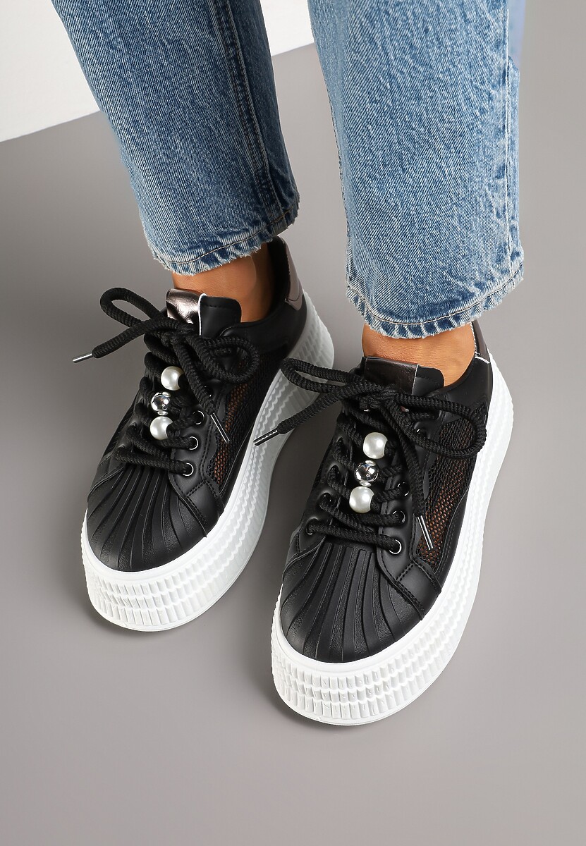 Czarne Sneakersy na Tłoczonej Platformie Elazia