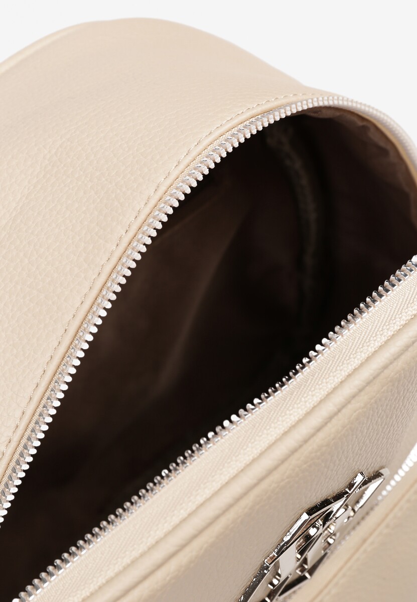 Jasnobeżowy Casualowy Plecak z Metalicznym Zdobieniem Paseniela