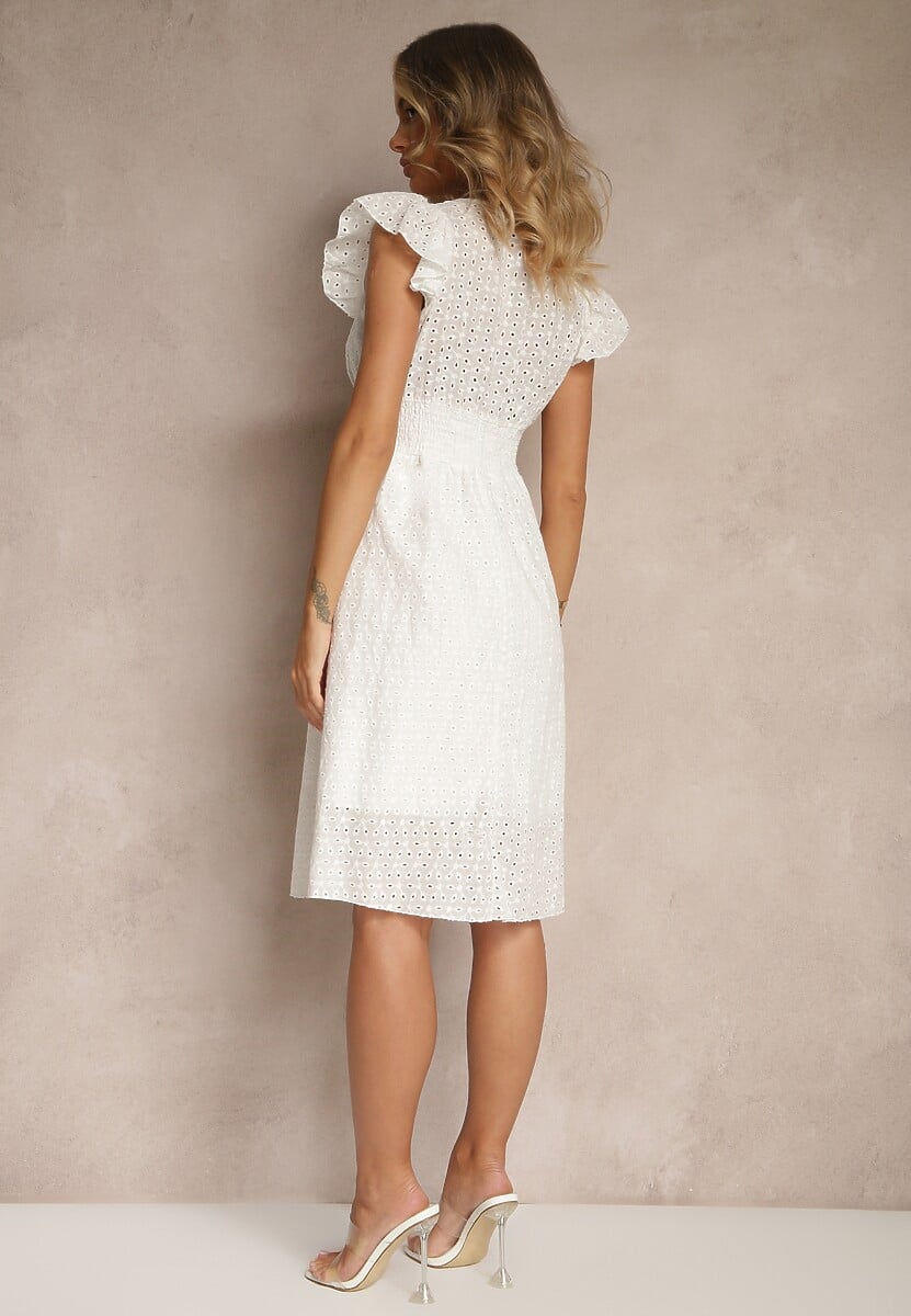 Biała Haftowana Rozkloszowana Sukienka z Bawełny Neliasta