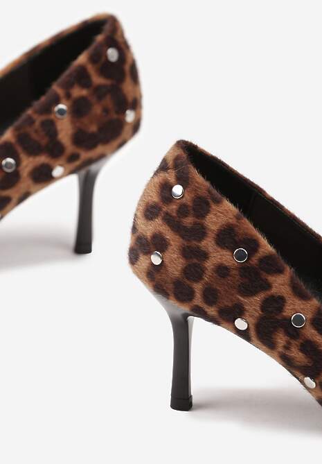 Panterkowe Czółenka Vices na Szpilce z Wkładką ze Skóry Naturalnej z Klamrą i Ćwiekami Riloria
