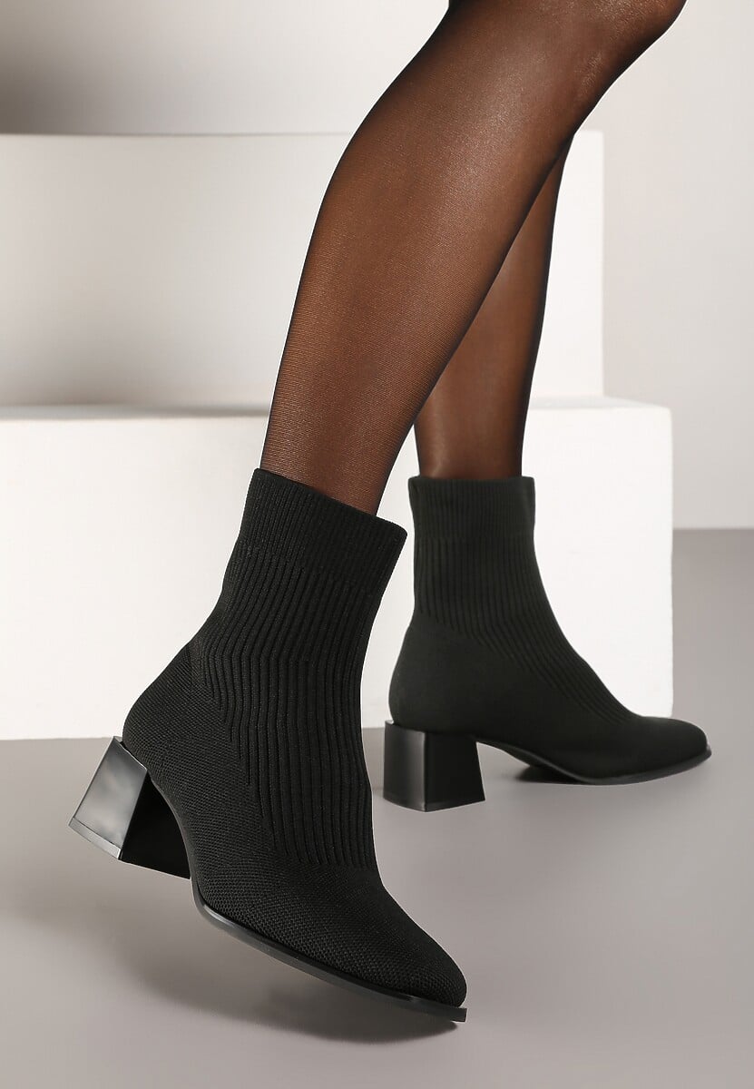 Czarne Botki za Kostkę z Elastycznego Materiału na Geometrycznym Słupku Aidara
