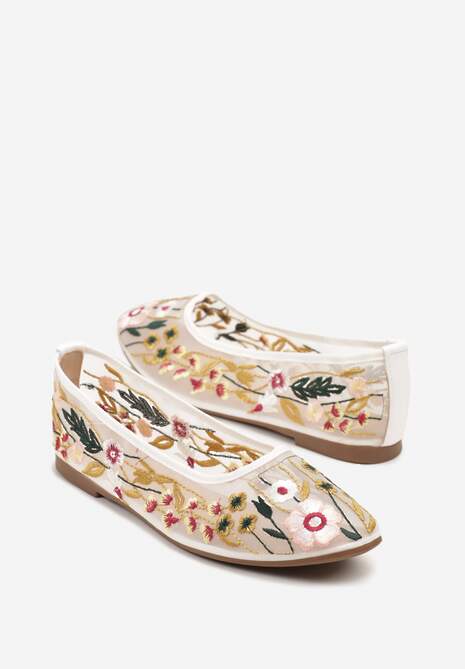 Białe Haftowane Balerinki z Siateczki z Kwiatowym Motywem Feviane