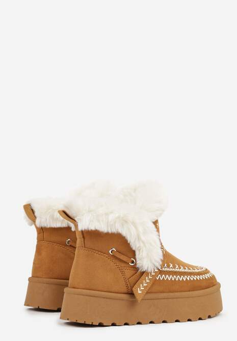 Jasnobrązowe Śniegowce na Platformie z Futerkiem i Haftowanym Wzorem Celatusa