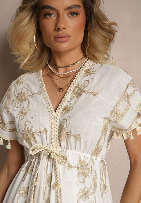 Biała Rozkloszowana Sukienka Boho z Bawełny z Chwostami Haftami i Metaliczną Nicią Divirna