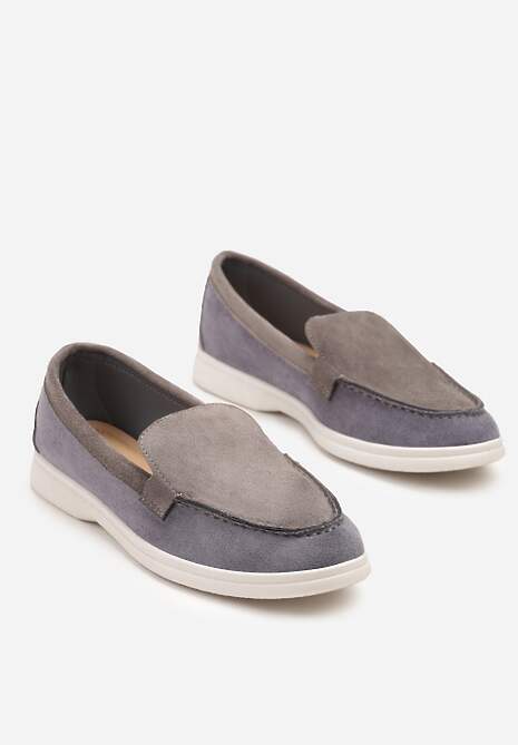 Szaro-Niebieskie Mokasyny Ozdobione Przeszyciami Fonaleia