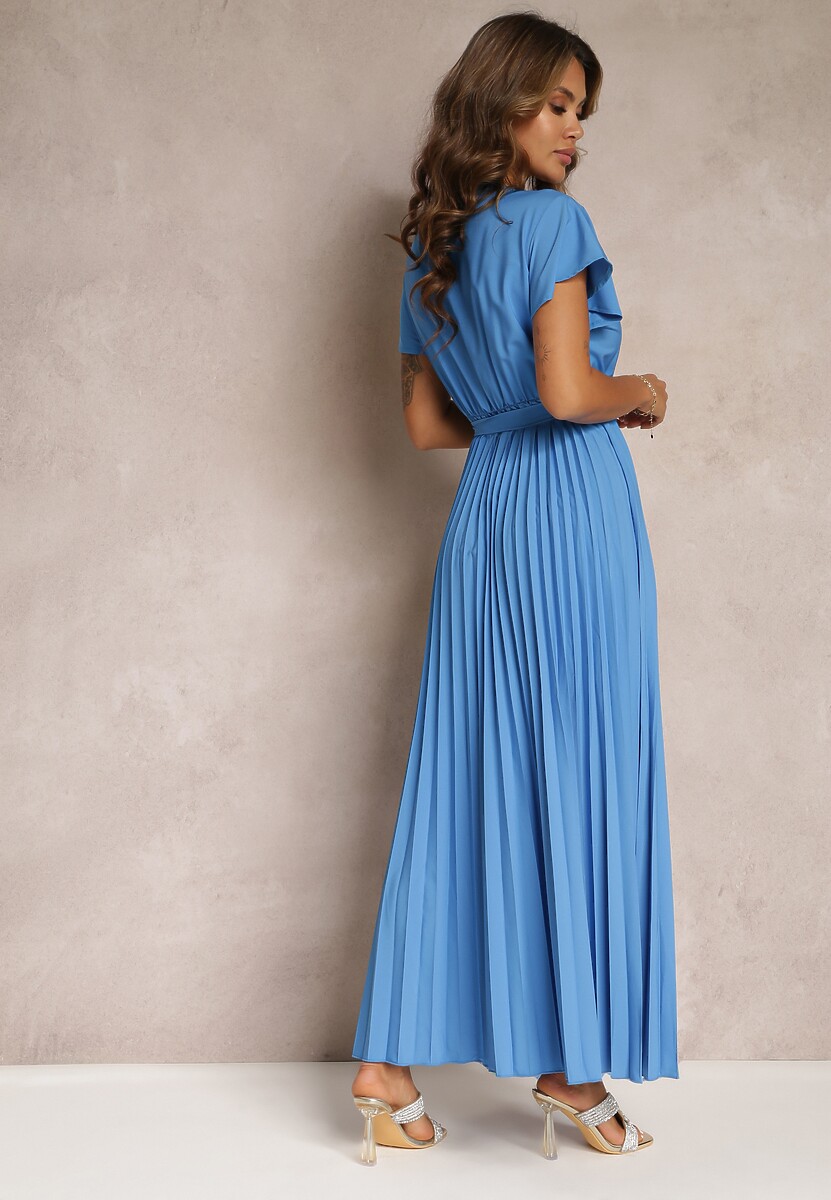 Niebieska Koktajlowa Maxi Sukienka Ozdobiona Plisami z Trójkątnym Dekoltem i Wiązaniem w Talii Phoelia