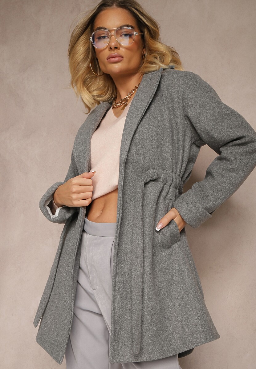 Ciemnoszary Szlafrokowy Płaszcz z Wiązanym Paskiem i Ozdobnym Marszczeniem w Pasie Pittia