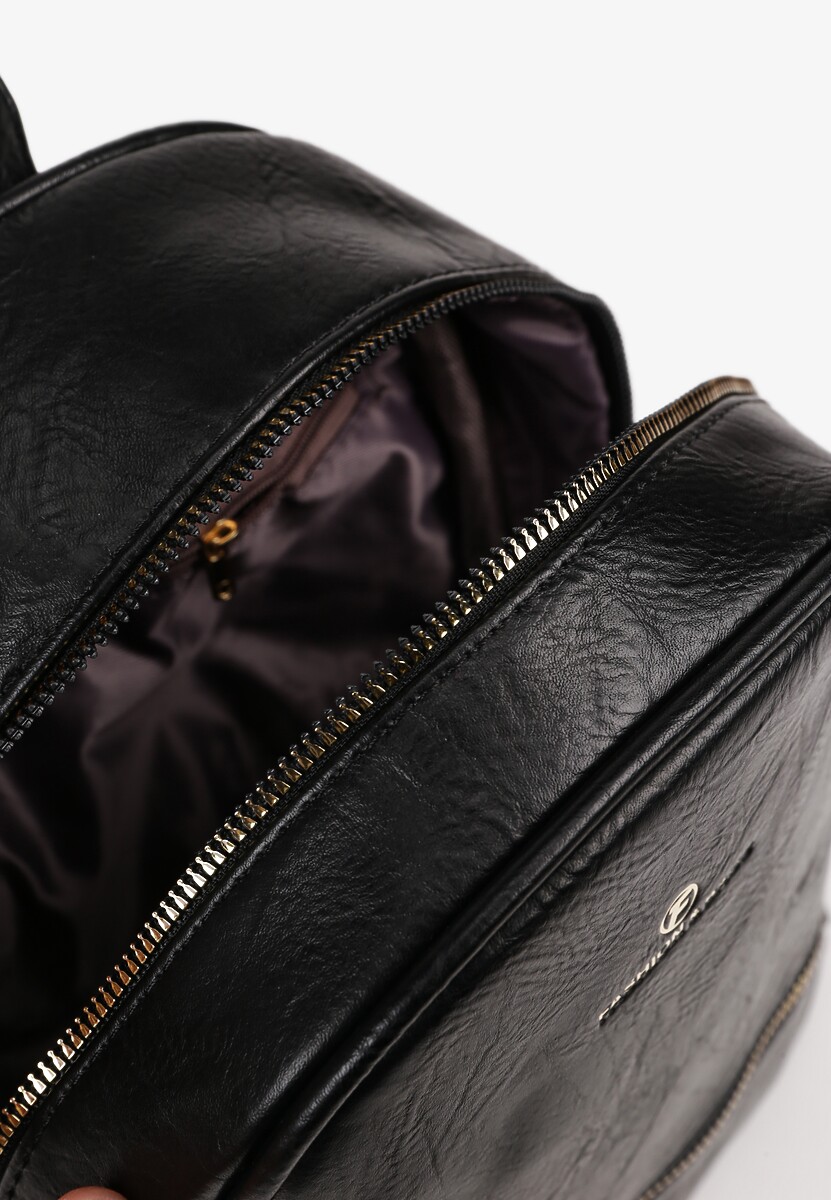 Czarny Casualowy Plecak z Metalicznym Suwakiem Idalerra