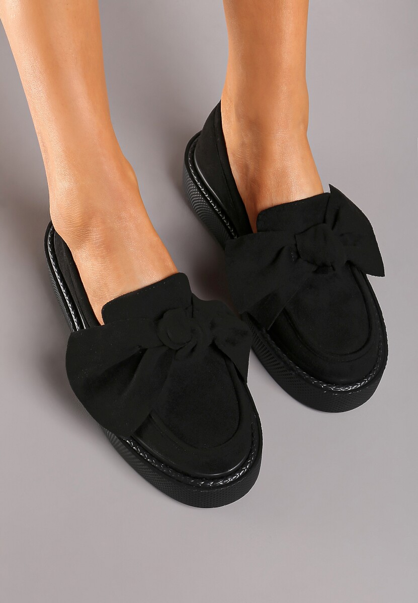 Czarne Półbuty na Platformie w Stylu Mokasynów Ozdobione Kokardą Irinetta