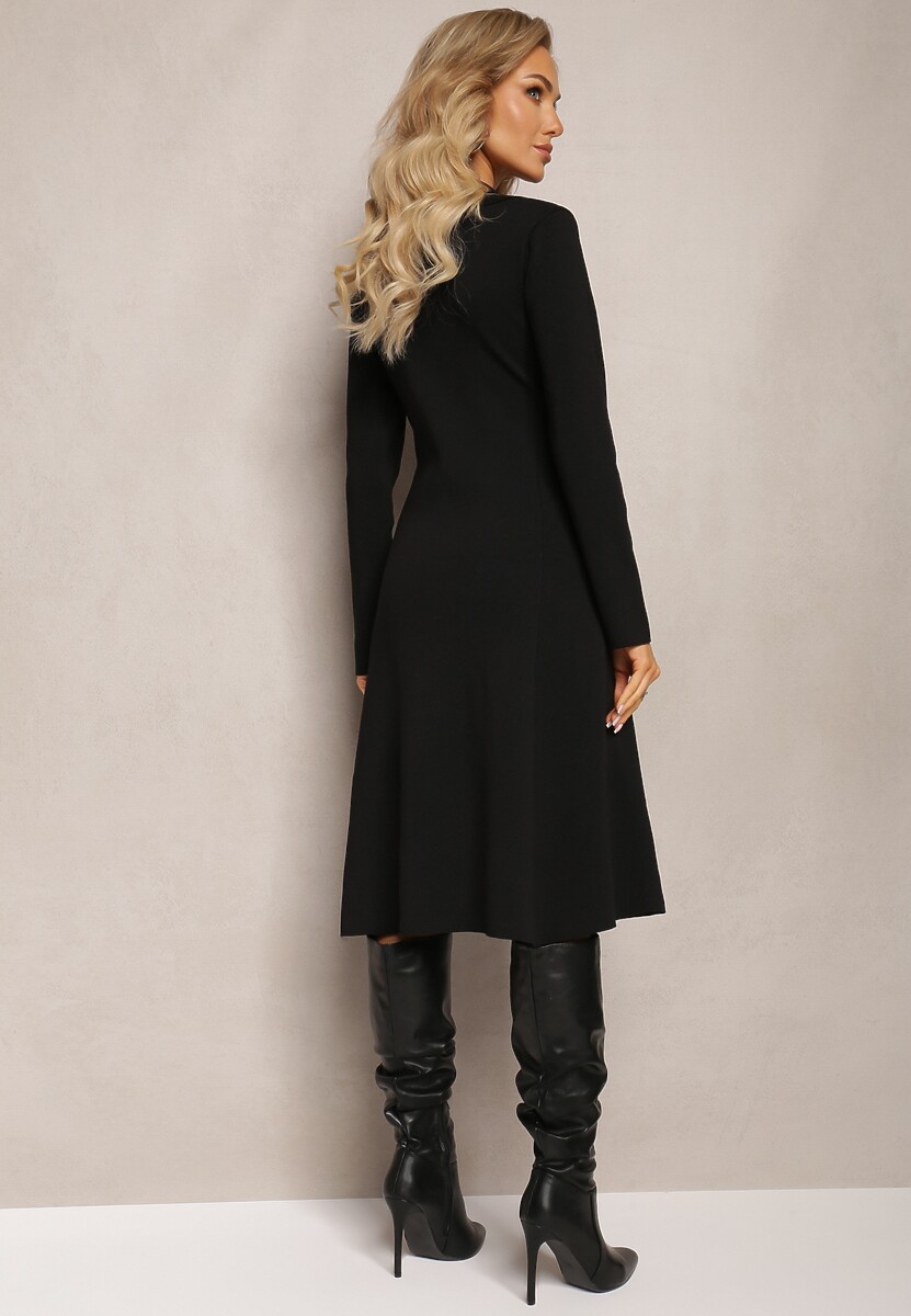 Czarna Koszulowa Sukienka z Rozkloszowanym Dołem z Wiskozy Zeudilla