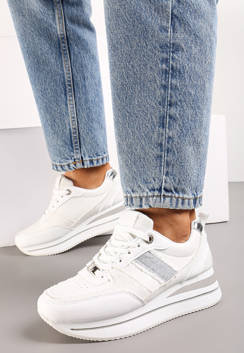 Biało-Srebrne Sneakersy z Ekoskóry z Ozdobnymi Wstawkami i Grubą Podeszwą Amifa
