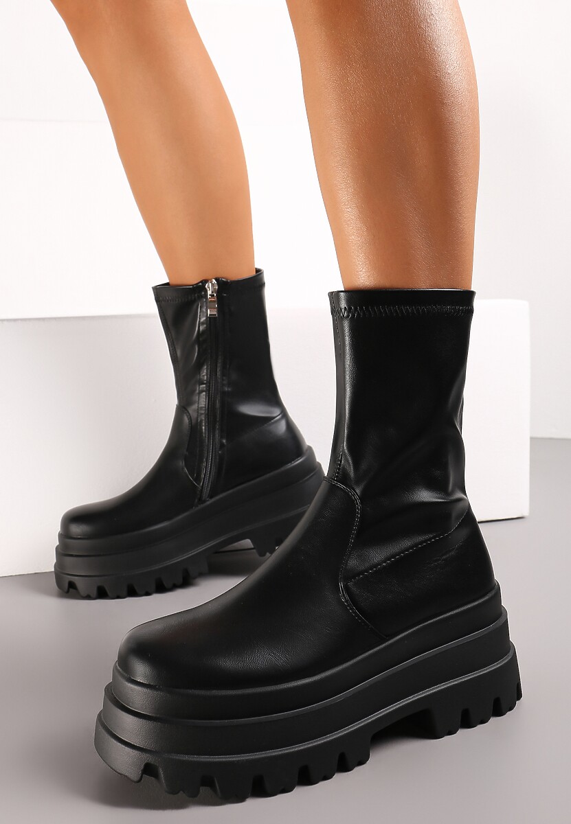 Czarne Botki Workery na Platformie z Dopasowaną Cholewką Esallina