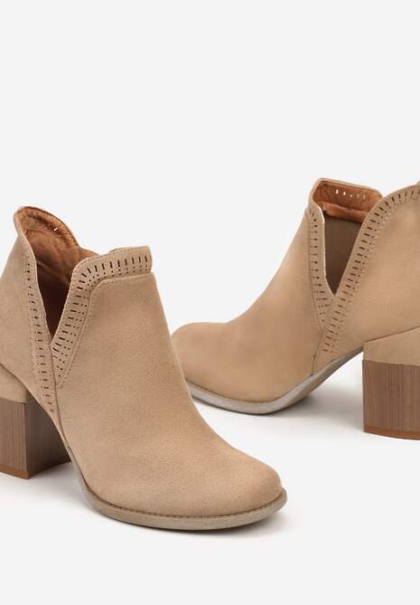 Ciemnobeżowe Ażurowe Botki na Słupku Neveli