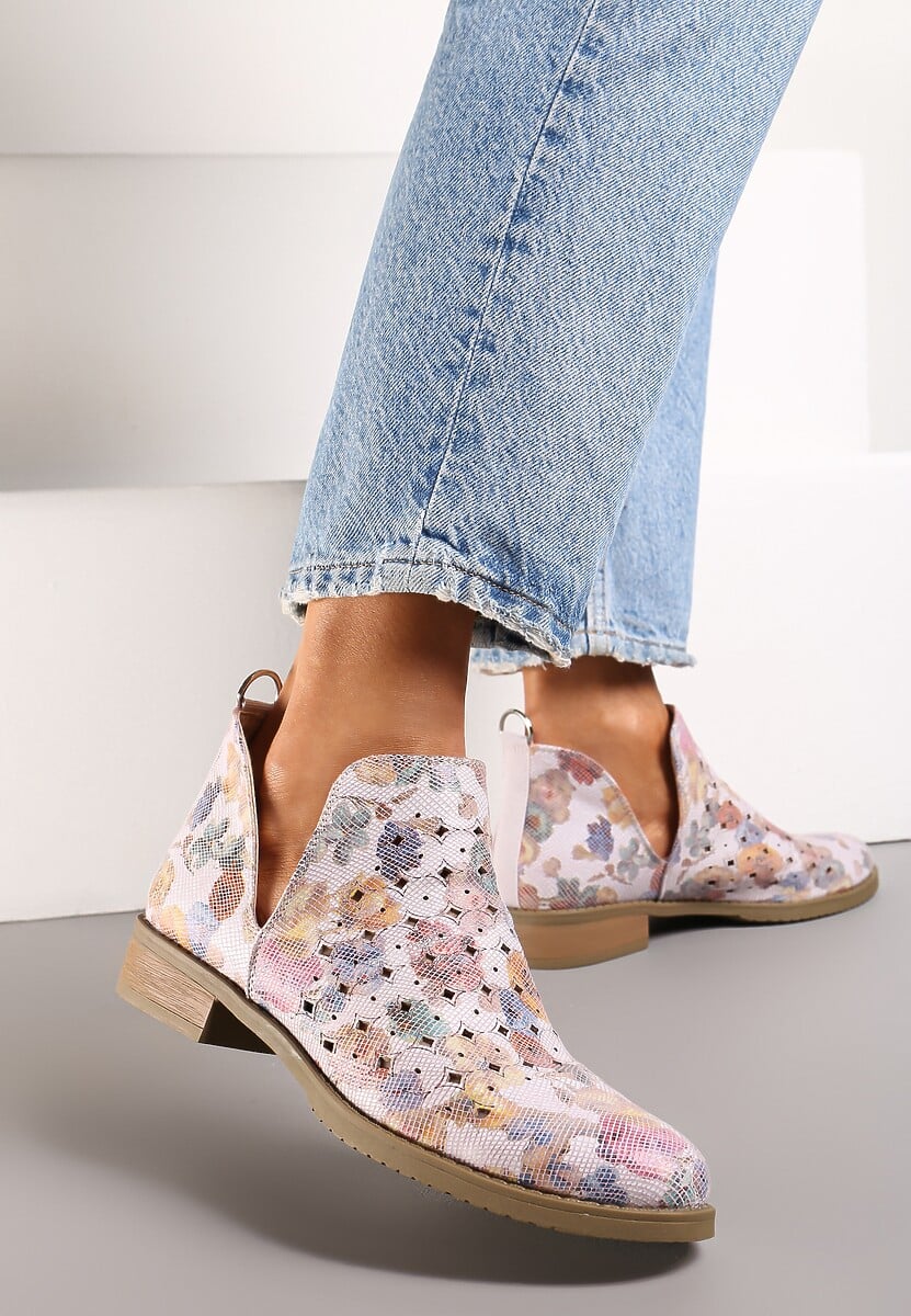 Beżowe Botki Sztyblety z Ażurową Cholewką Ozdobioną Rozcięciem Aniosa