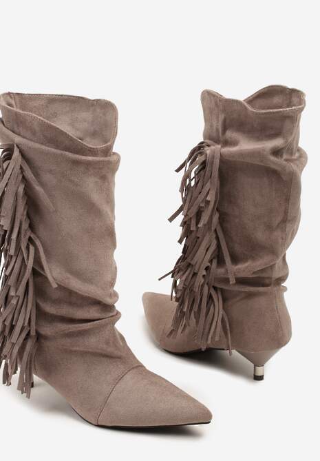 Beżowe Botki na Kaczuszce Ozdobione Frędzlami i Marszczoną Cholewką Latolea