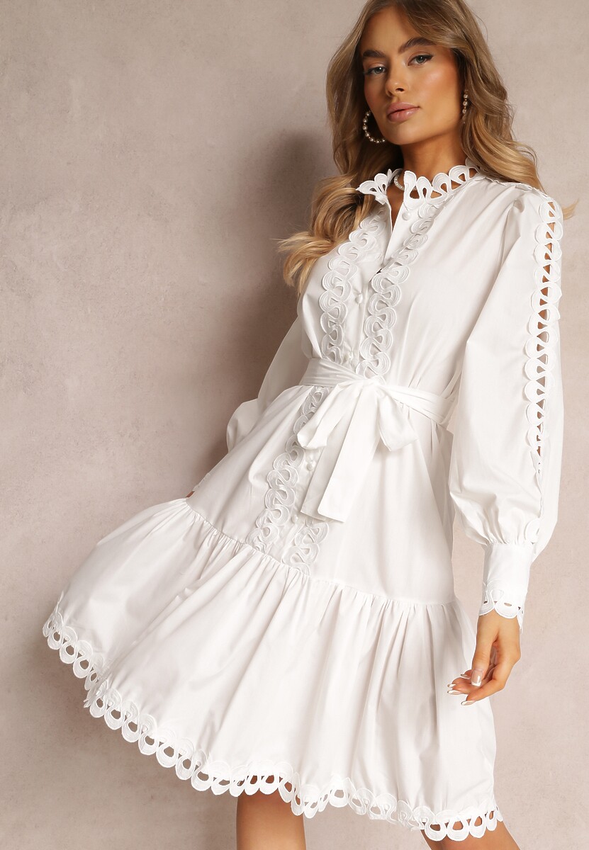 Jasnoniebieska Sukienka Midi z Ażurowymi Wstawkami i Wiązanym Paskiem Hudo