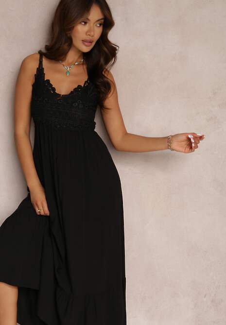 Czarna Sukienka Chryazire