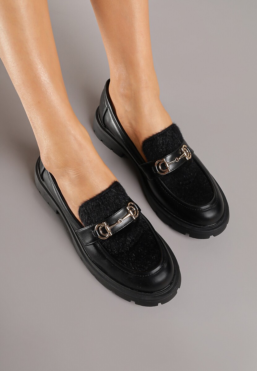 Czarne Mokasyny z Metaliczną Aplikacją Riluvia