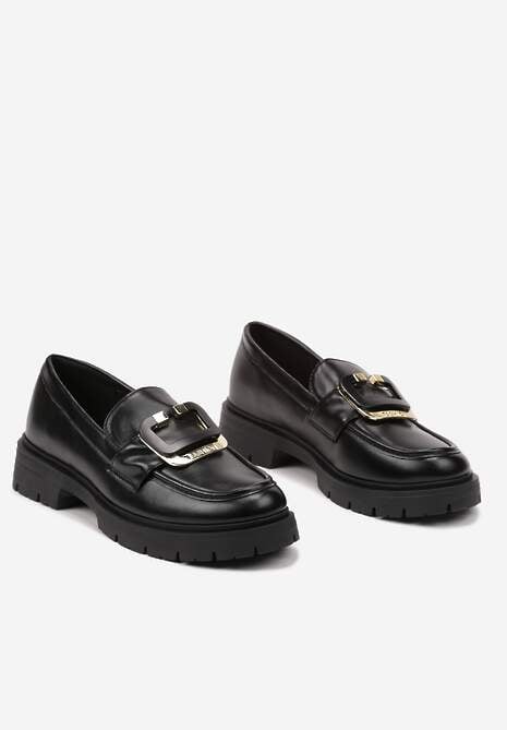 Czarne Mokasyny na Płaskiej Podeszwie Ozdobione Metaliczną Aplikacją Evalith