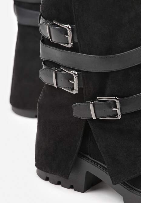 Czarne Botki Bikery Ozdobione Klamrami i Wywiniętą Cholewką Seride