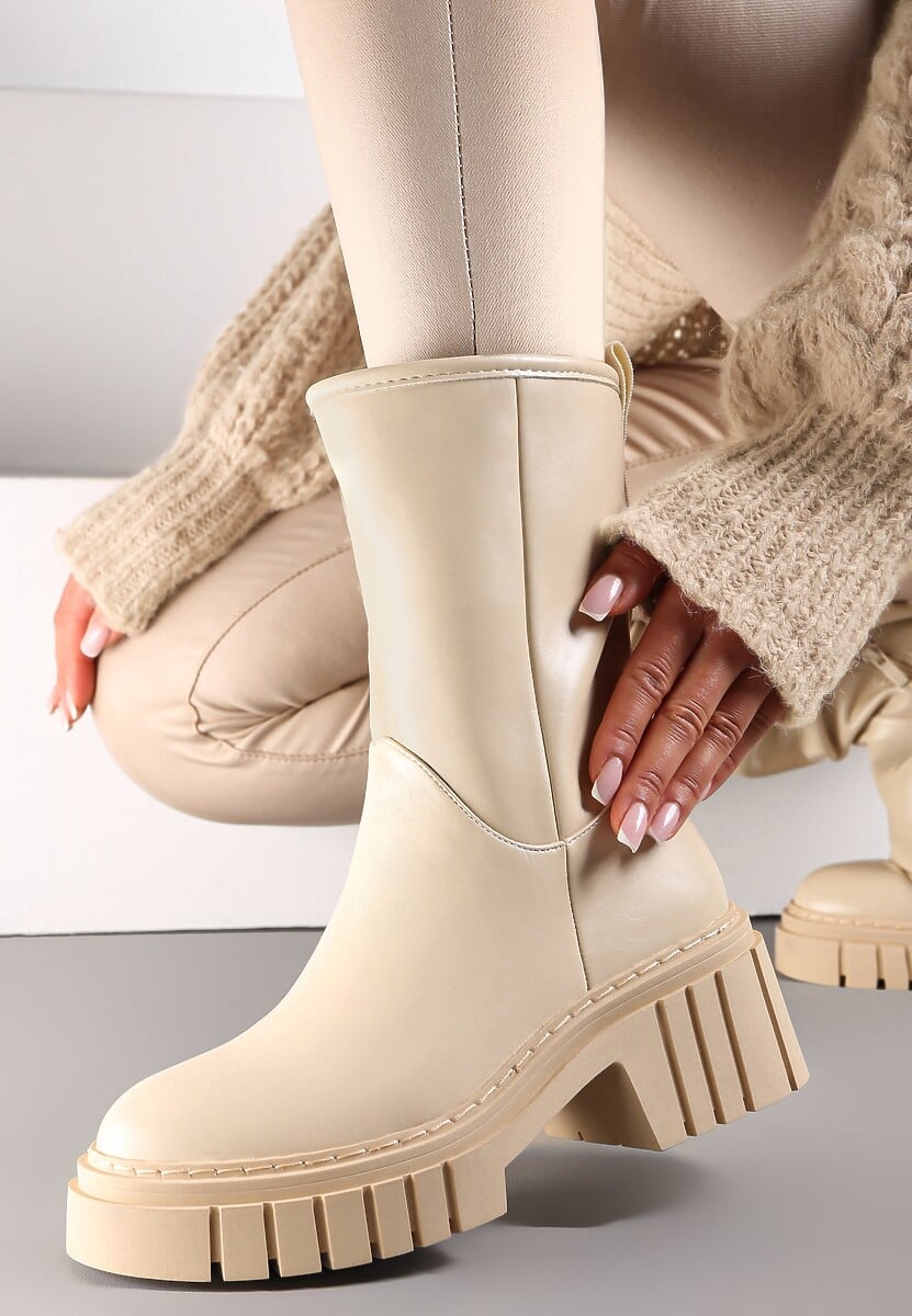 Beżowe Botki na Masywnej Podeszwie z Tłoczeniami Myhrassa