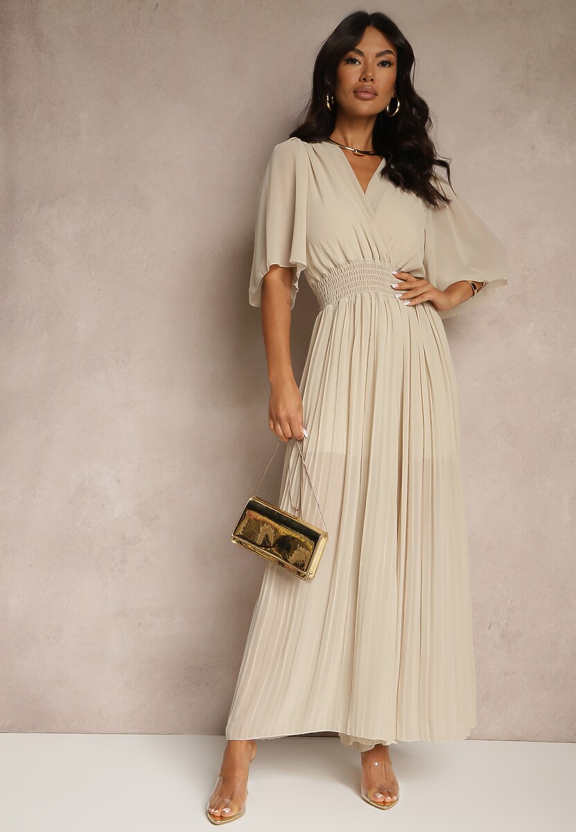 Beżowy Kombinezon z Kopertowym Dekoltem i Gumką w Pasie Zdobiony Plisami Amadle