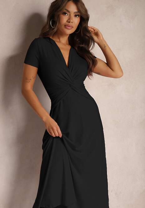 Czarna Sukienka o Taliowanym Kroju z Imitacją Węzła i Trójkątnym Dekoltem Telvitela