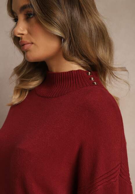 Bordowy Gładki Golf Zdobiony Guzikami przy Dekolcie Rallessa