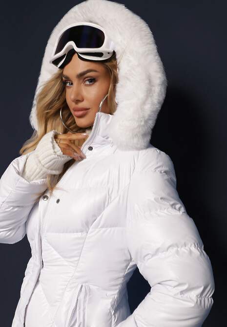 Biała Pikowana Kurtka z Odpinanym Kapturem i Ozdobnym Futerkiem Ainoa