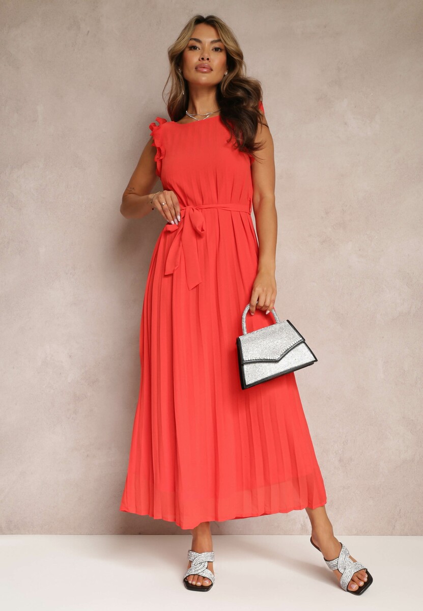 Czerwona Plisowana Sukienka z Wiązanym Paskiem i Falbankami Camita