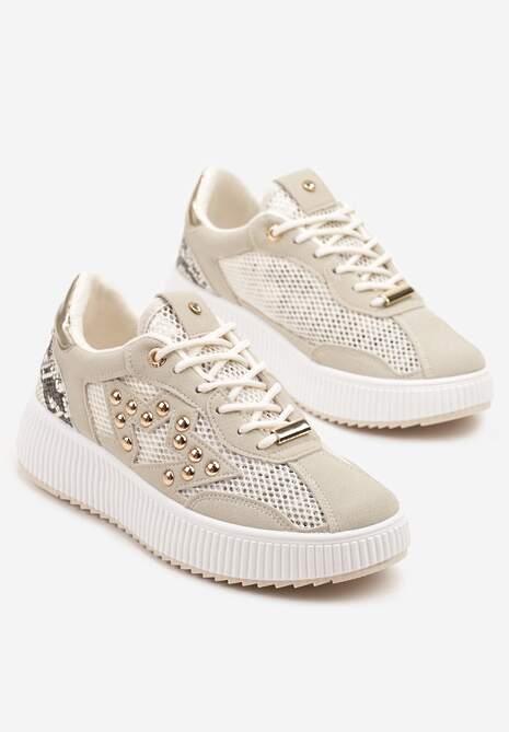 Beżowe Sneakersy Ozdobione Gwiazdą i Nitami Zeloti