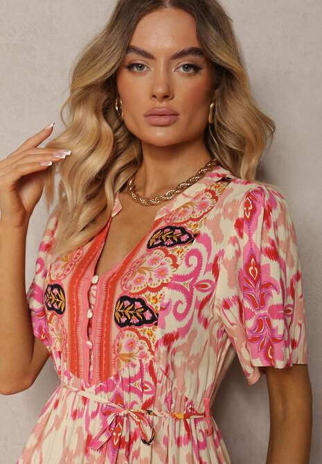 Czerwona Boho Sukienka z Wiskozy z Ozdobnymi Guzikami i Cienkim Paskiem w Talii Dimosia