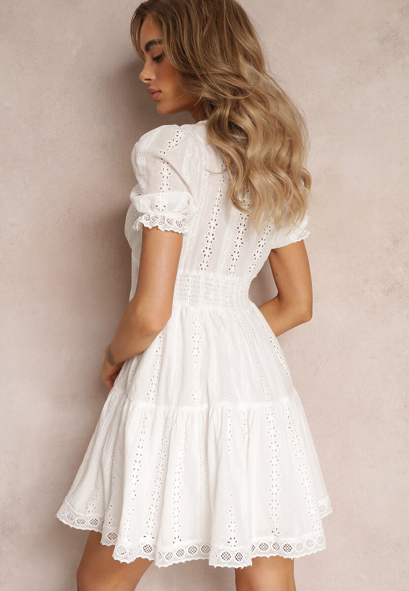 Biała Bawełniana Sukienka Mini z Haftowanej Tkaniny Trinitie