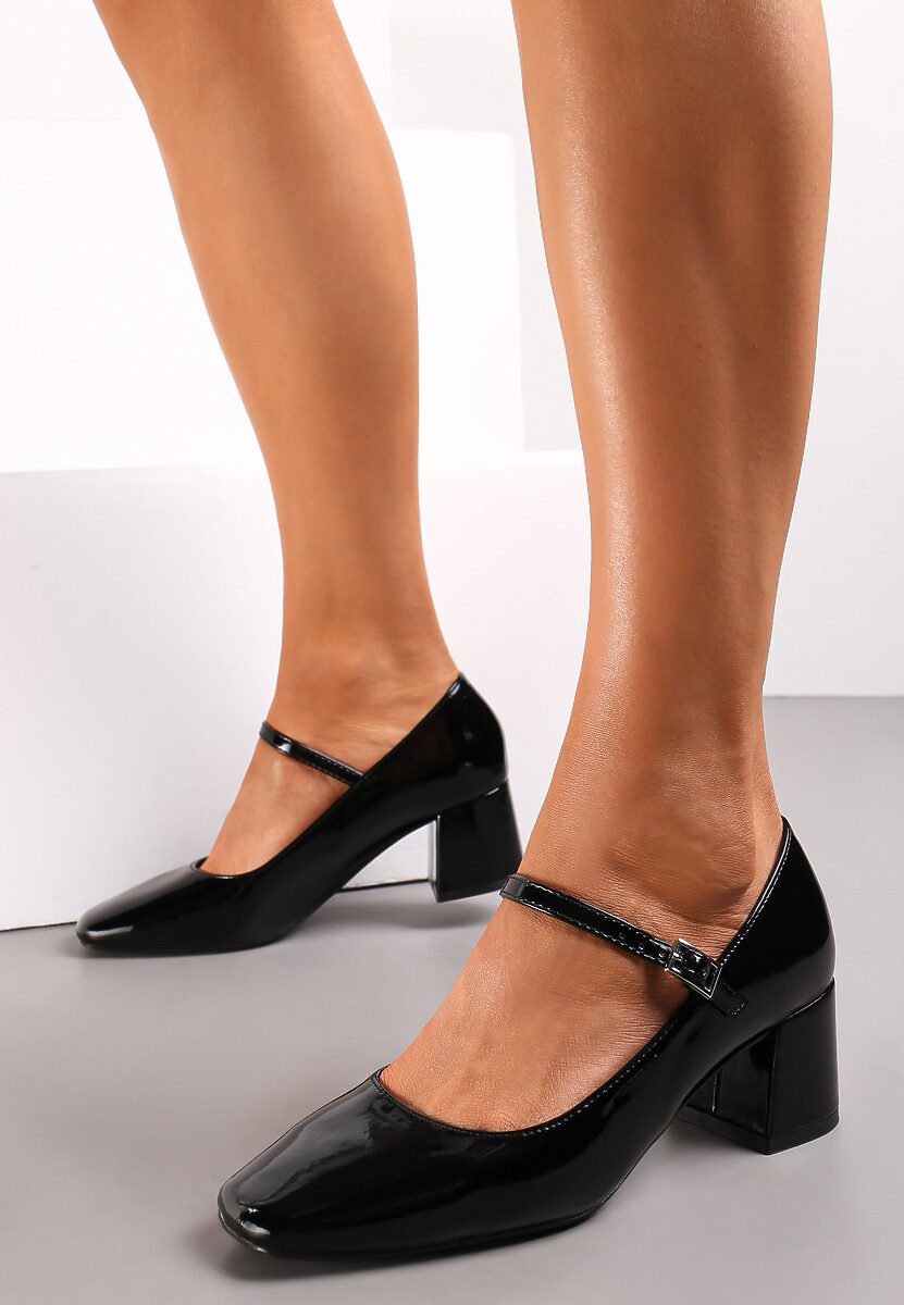 Czarne Lakierowane Czółenka na Słupku Zapinane na Cienki Pasek i Sprzączkę Turma